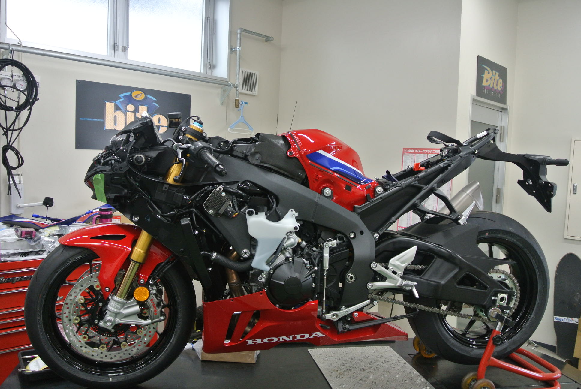 LighTech ライテック可倒式レバーキットSC82 CBR1000RR-R - www.top4all.pl